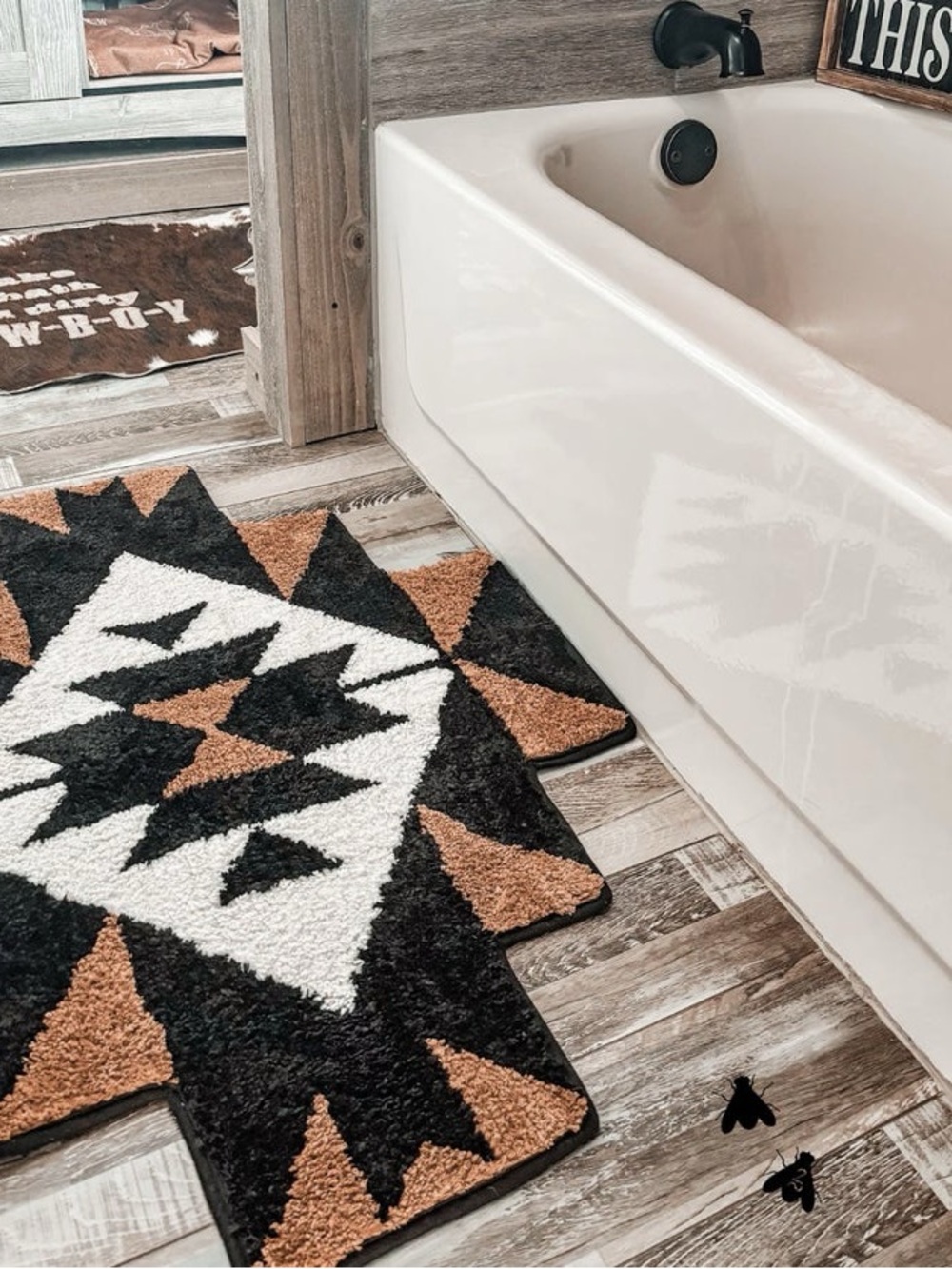 2Fly western rug